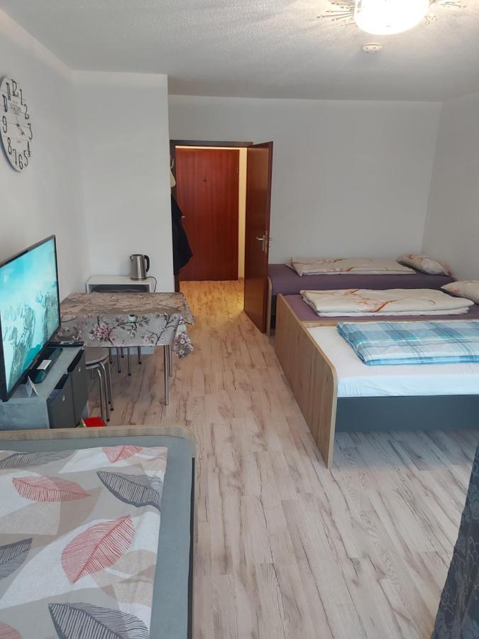 Steinhuebel Uni-Naehe Appartement Homburg  Buitenkant foto